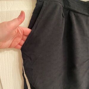 EUC Gibson + Latimer Plus Size 1X Black Elastic Waist Shorts with Pockets